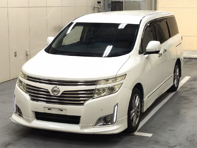 NISSAN ELGRAND