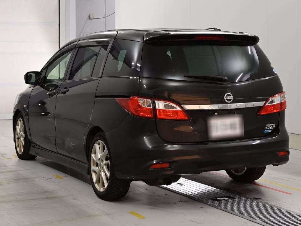 NISSAN LAFESTA