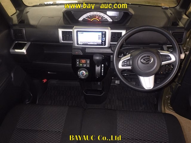 DAIHATSU WAKE