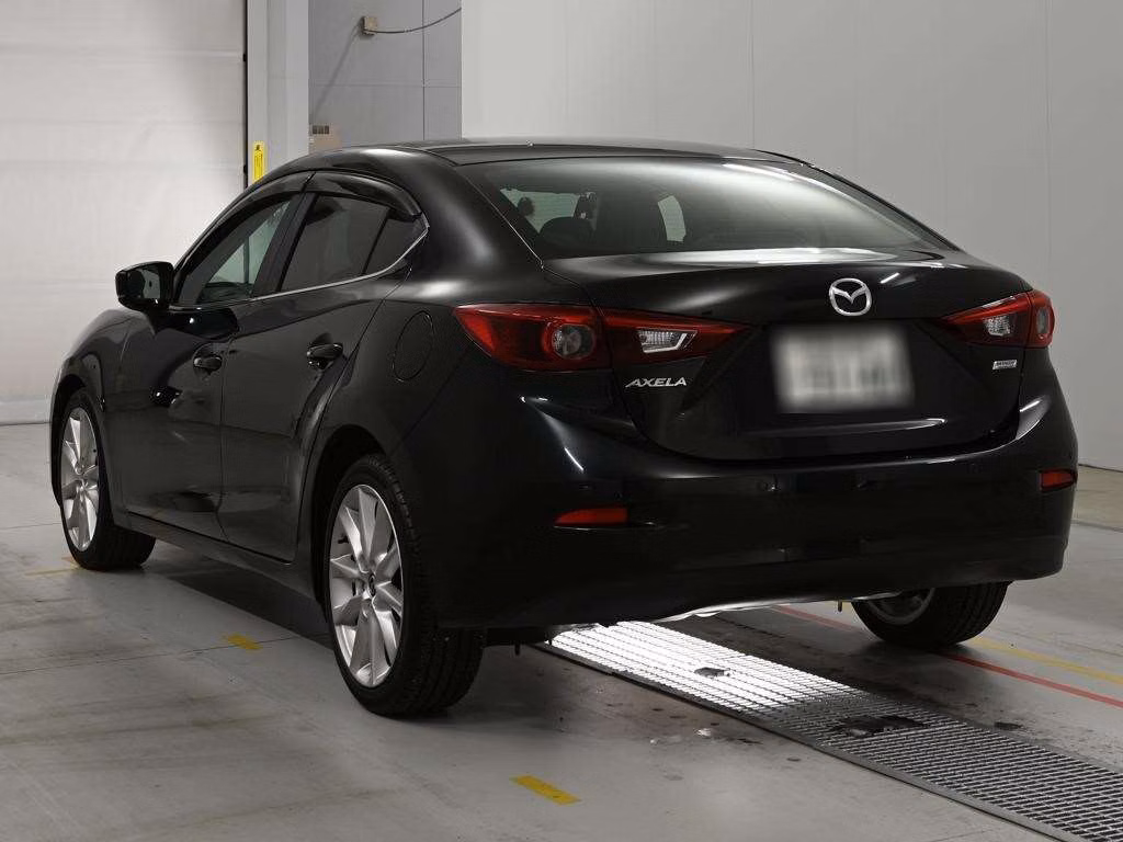 MAZDA AXELA