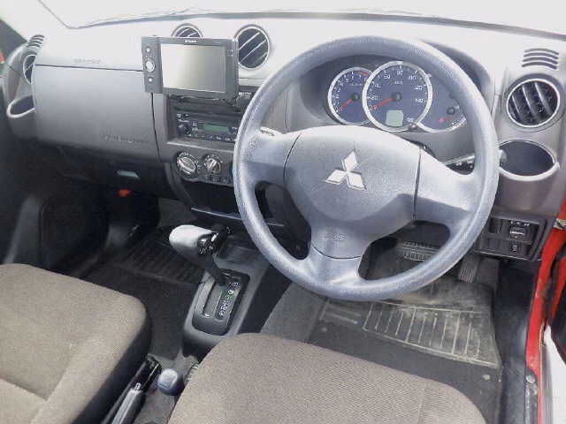MITSUBISHI PAJERO MINI