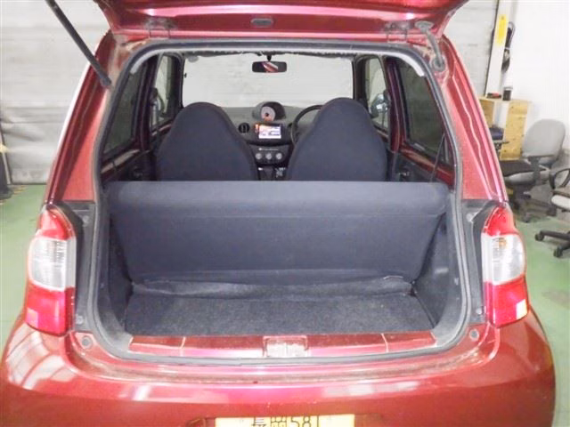 DAIHATSU ESSE