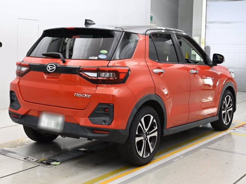 DAIHATSU ROCKY