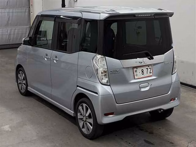 MITSUBISHI EK SPACE