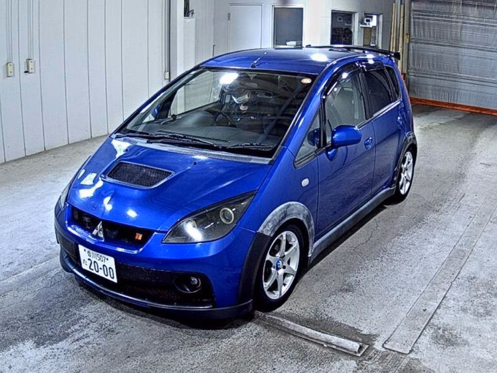 MITSUBISHI COLT