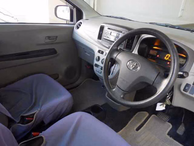 TOYOTA PIXIS EPOCH