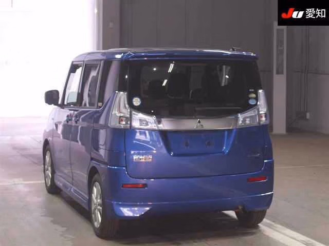 MITSUBISHI DELICA D:2