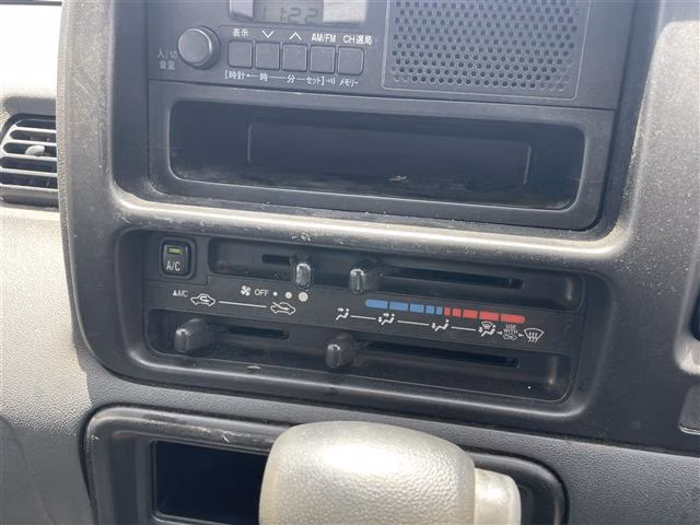 TOYOTA PIXIS VAN