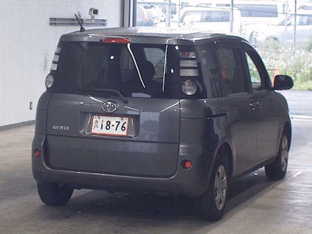 TOYOTA SIENTA