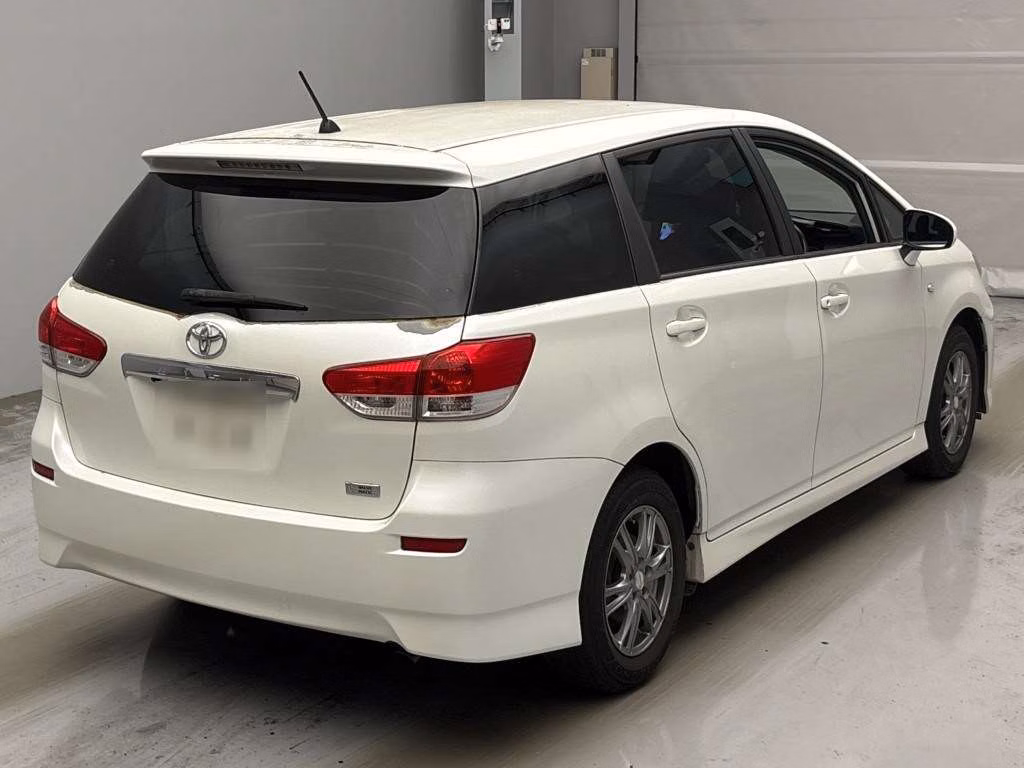 TOYOTA WISH