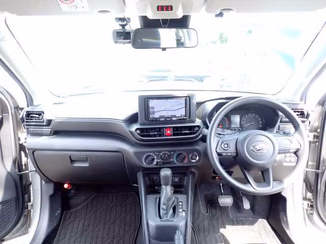 DAIHATSU ROCKY