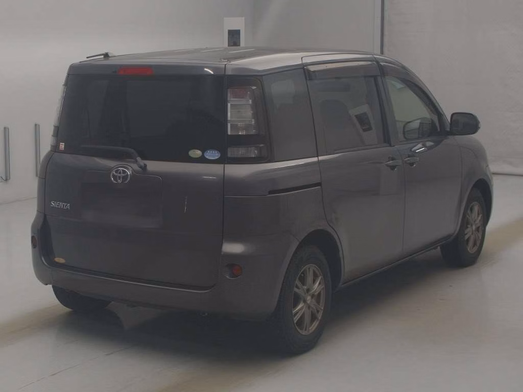 TOYOTA SIENTA