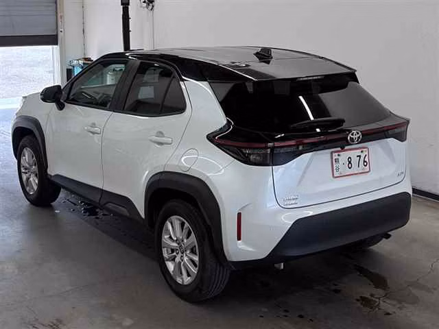 TOYOTA YARIS CROSS