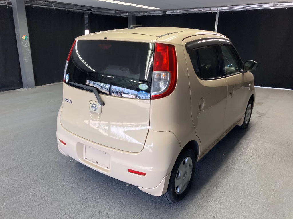 NISSAN MOCO