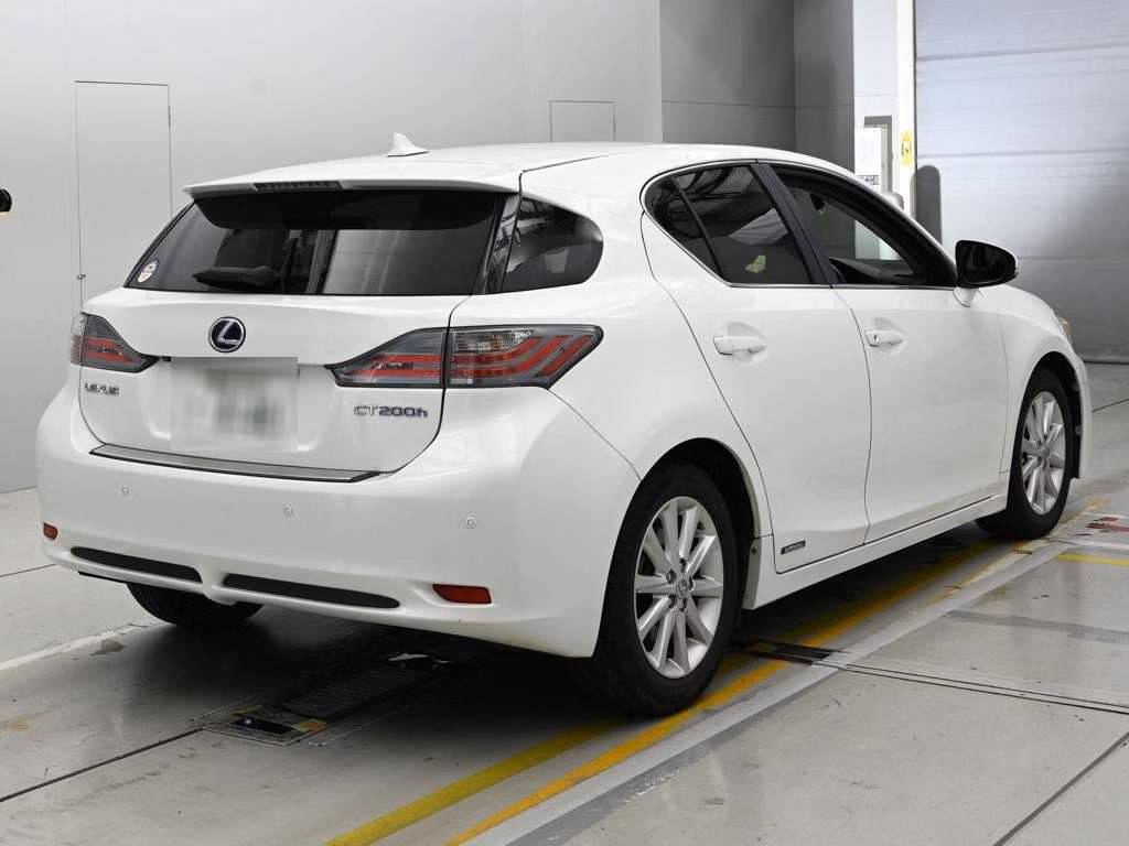 LEXUS CT200H