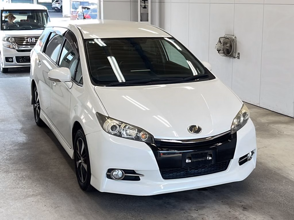 TOYOTA WISH
