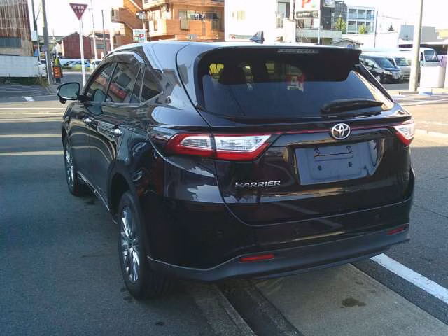 TOYOTA HARRIER