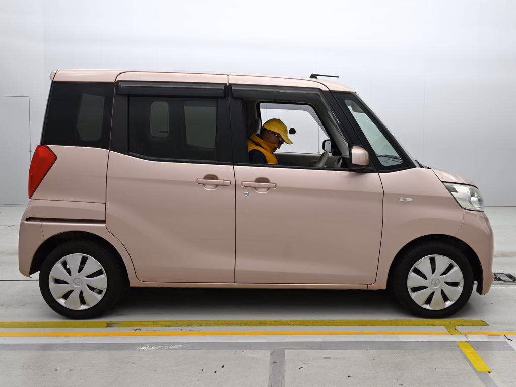 MITSUBISHI EK SPACE