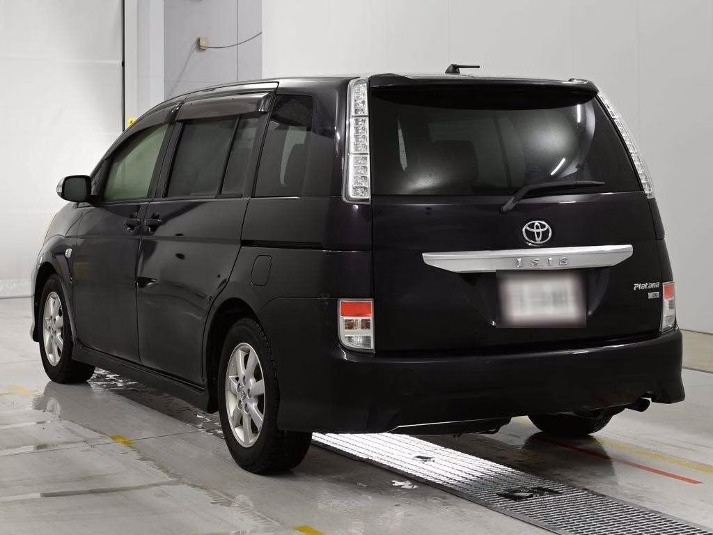 TOYOTA ISIS