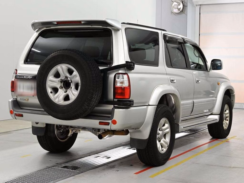 TOYOTA HILUX SURF