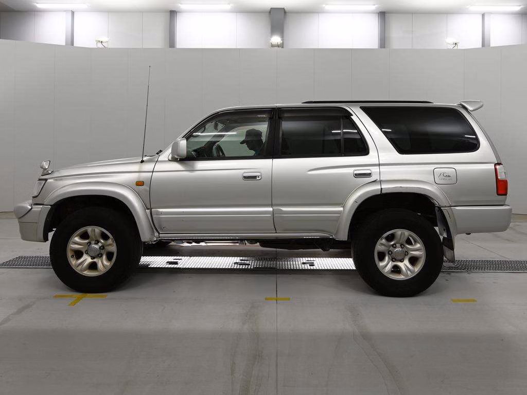 TOYOTA HILUX SURF