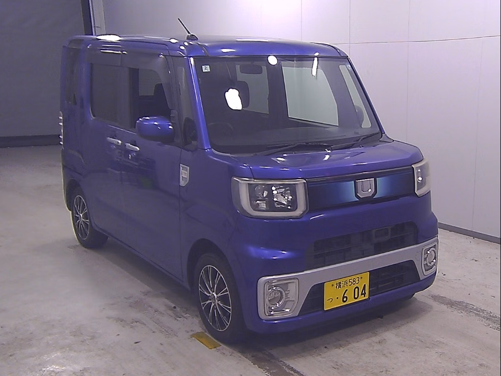 DAIHATSU WAKE