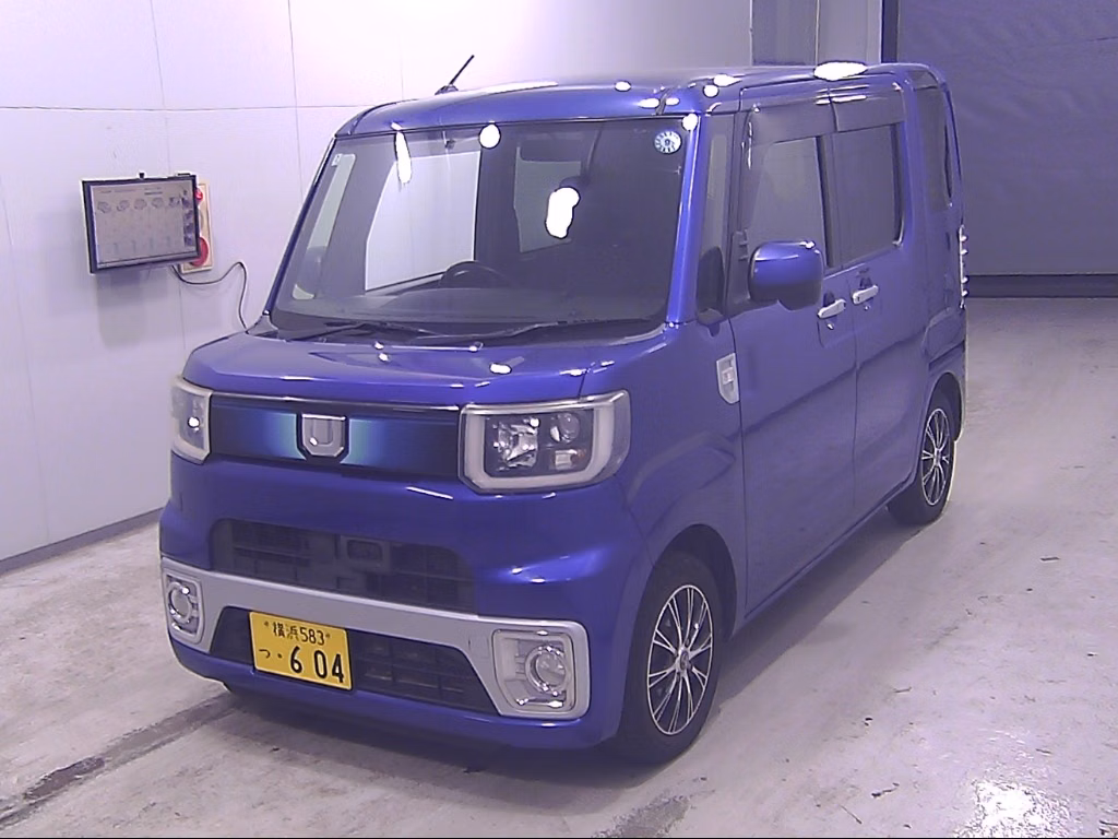 DAIHATSU WAKE