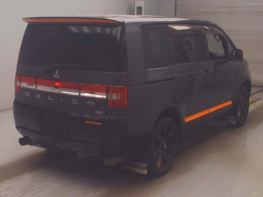 MITSUBISHI DELICA D:5