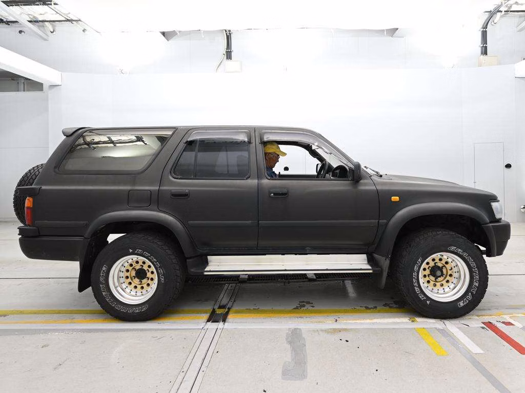 TOYOTA HILUX SURF