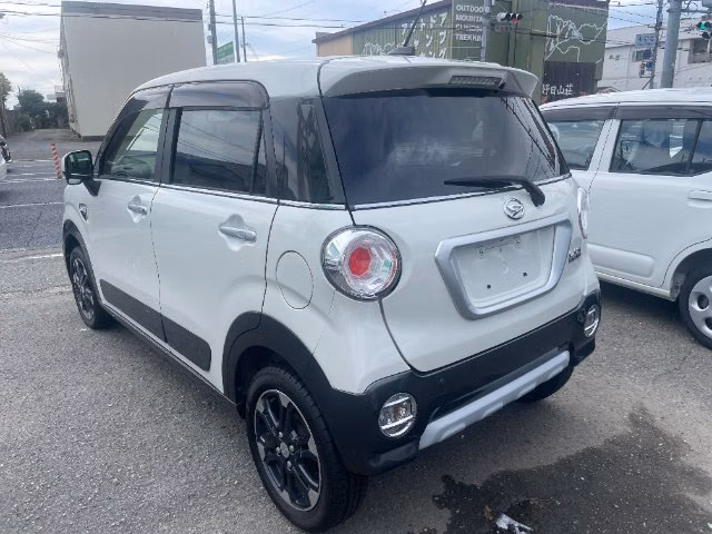 DAIHATSU CAST