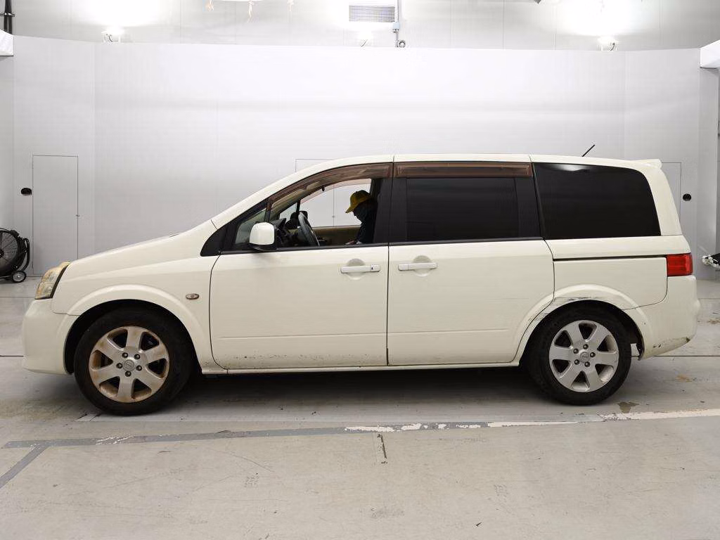 NISSAN LAFESTA