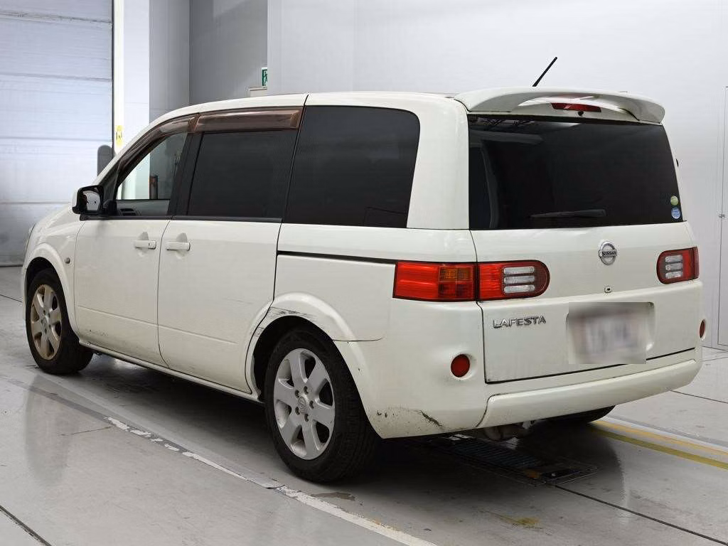 NISSAN LAFESTA
