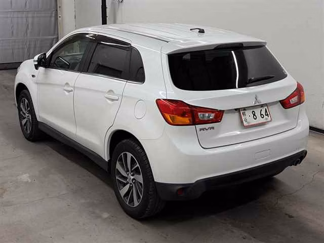 MITSUBISHI RVR