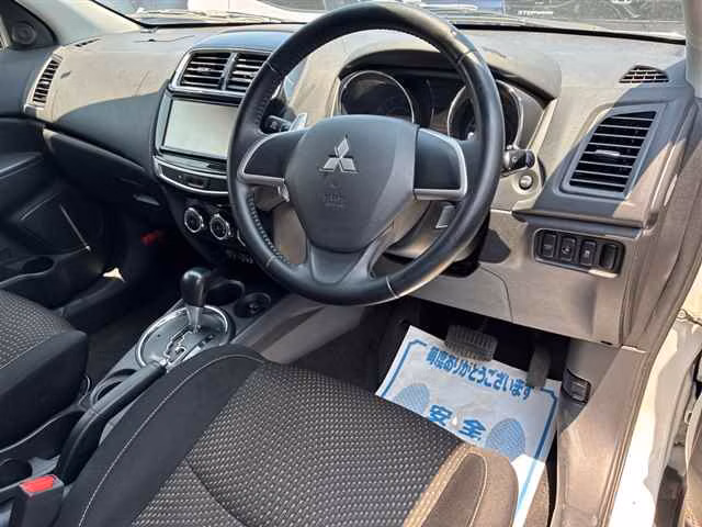 MITSUBISHI RVR