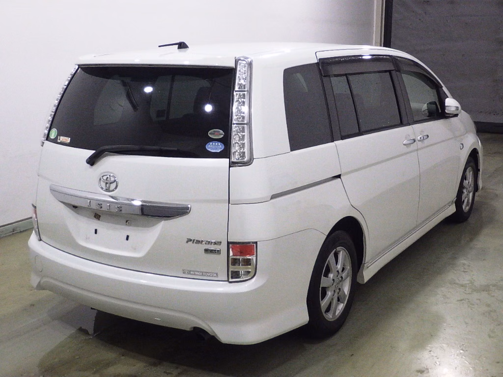 TOYOTA ISIS