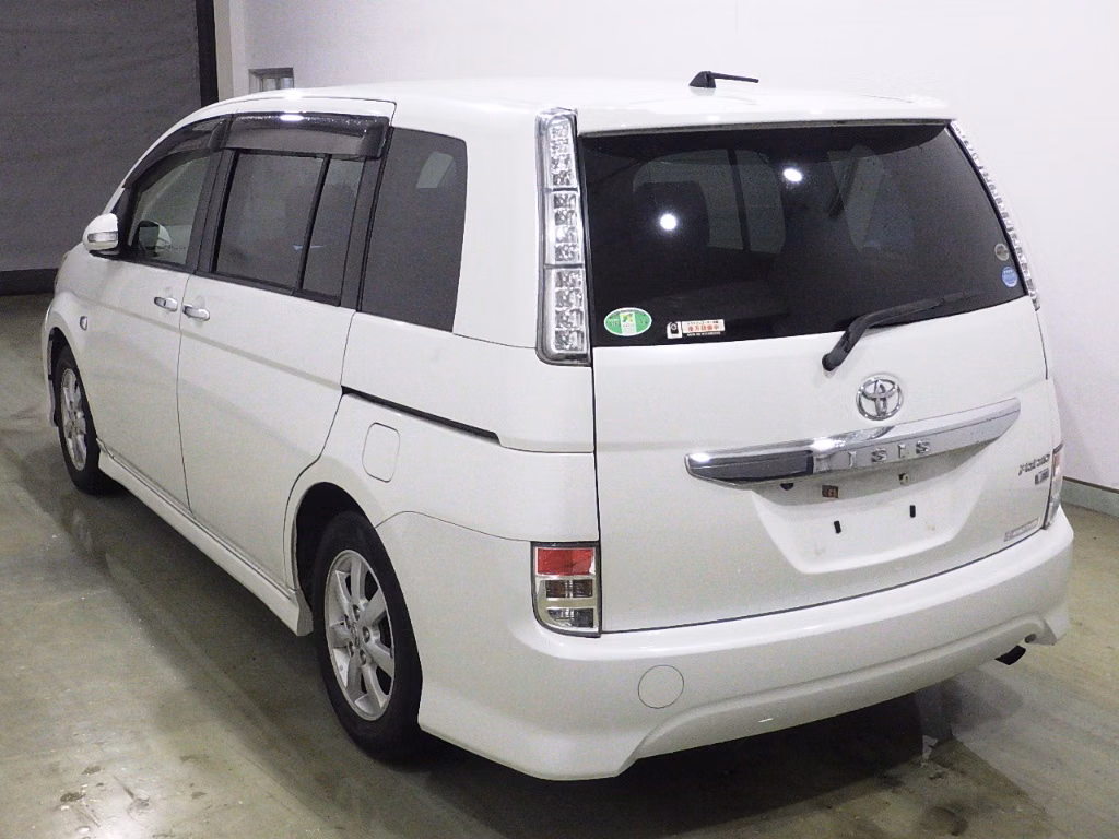 TOYOTA ISIS