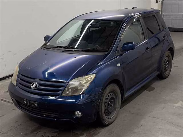 TOYOTA IST