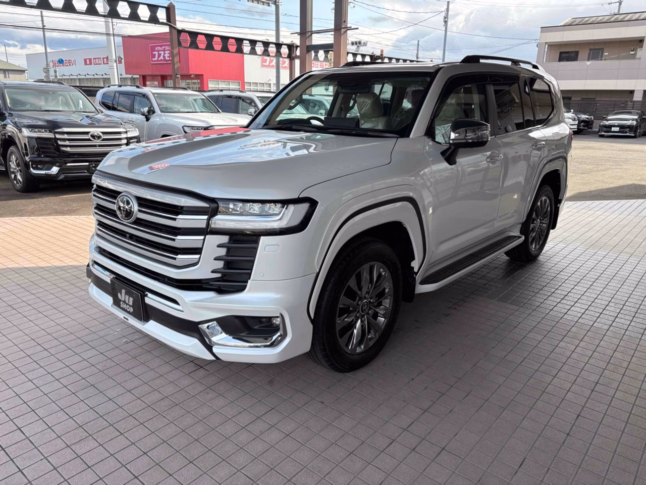 TOYOTA LAND CRUISER