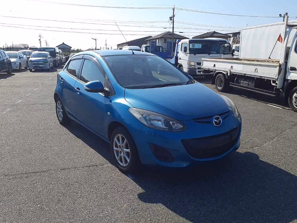 MAZDA DEMIO