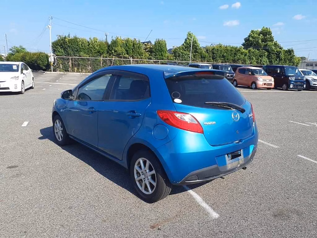 MAZDA DEMIO