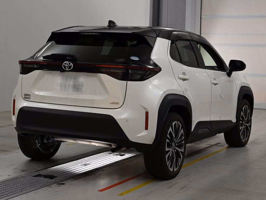 TOYOTA YARIS CROSS
