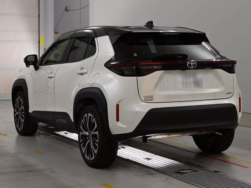 TOYOTA YARIS CROSS