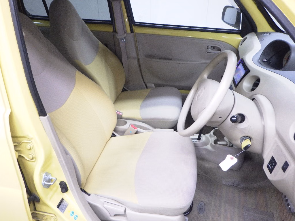 DAIHATSU ESSE