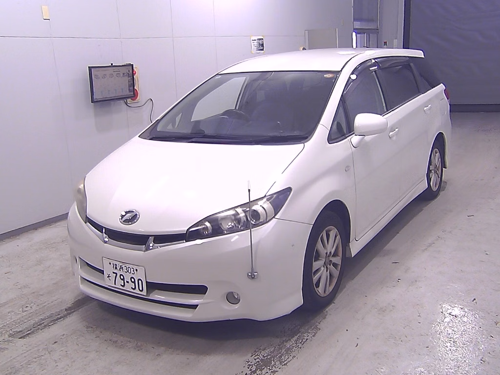 TOYOTA WISH