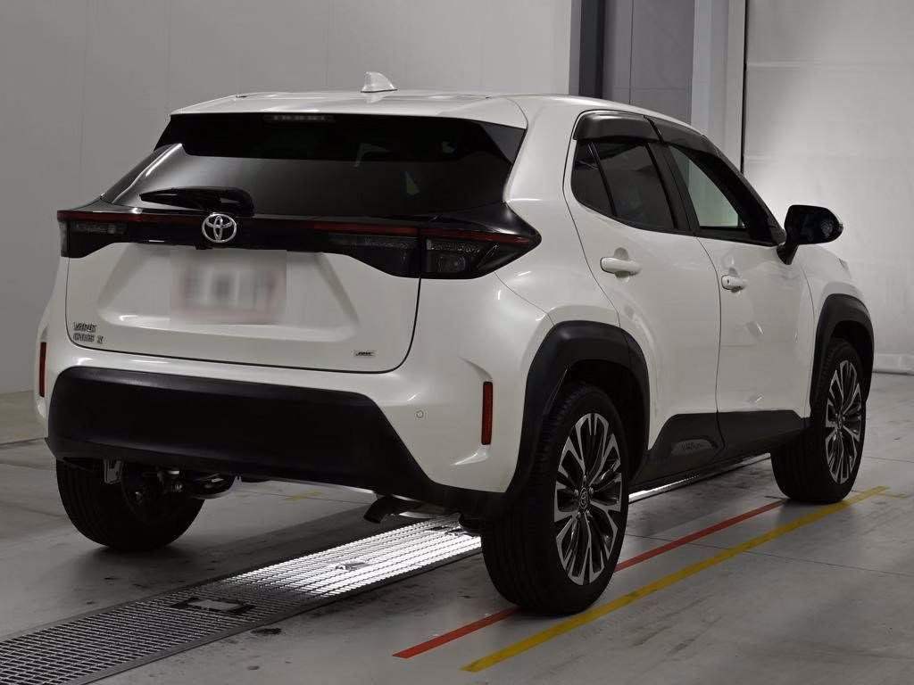 TOYOTA YARIS CROSS