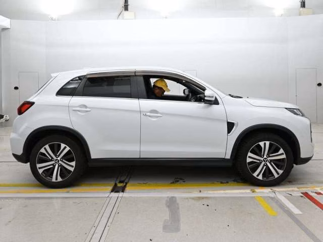 MITSUBISHI RVR