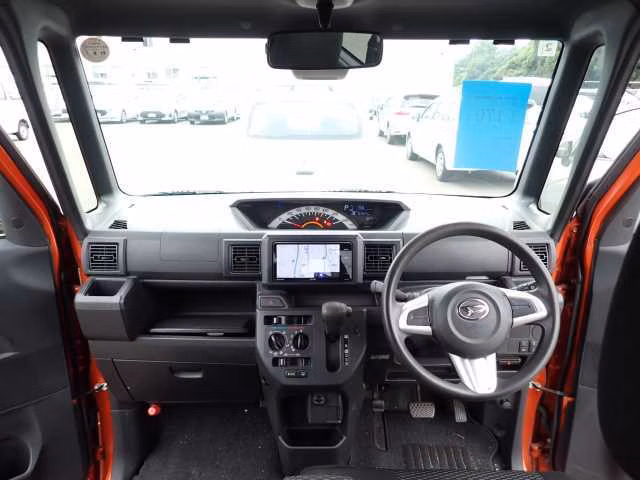 DAIHATSU WAKE