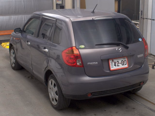 MAZDA VERISA