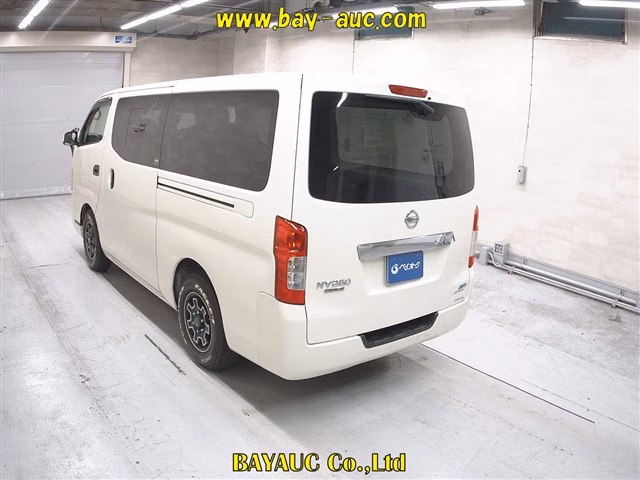 NISSAN NV350 CARAVAN