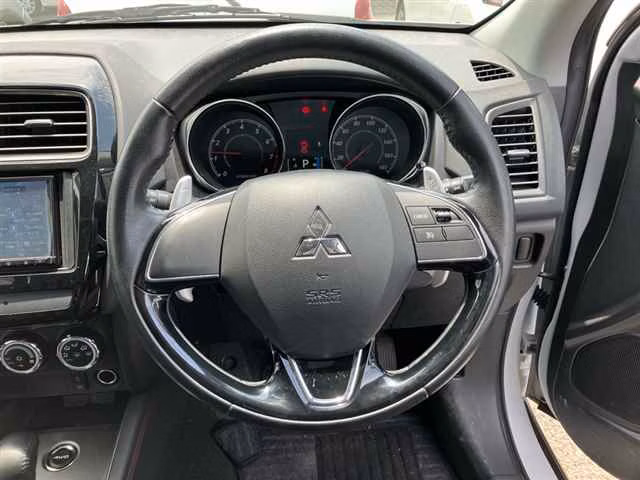 MITSUBISHI RVR